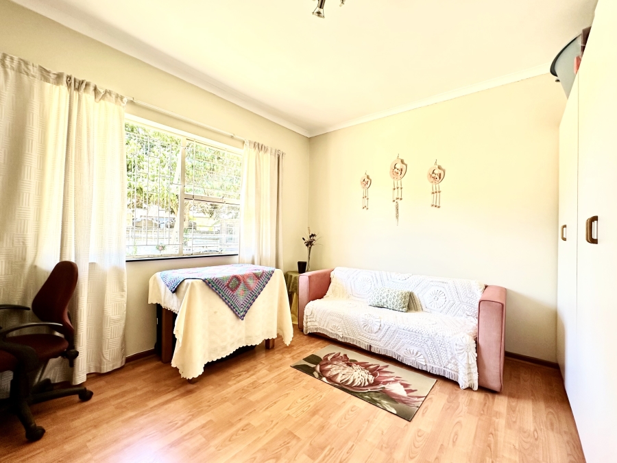 4 Bedroom Property for Sale in Panorama Western Cape